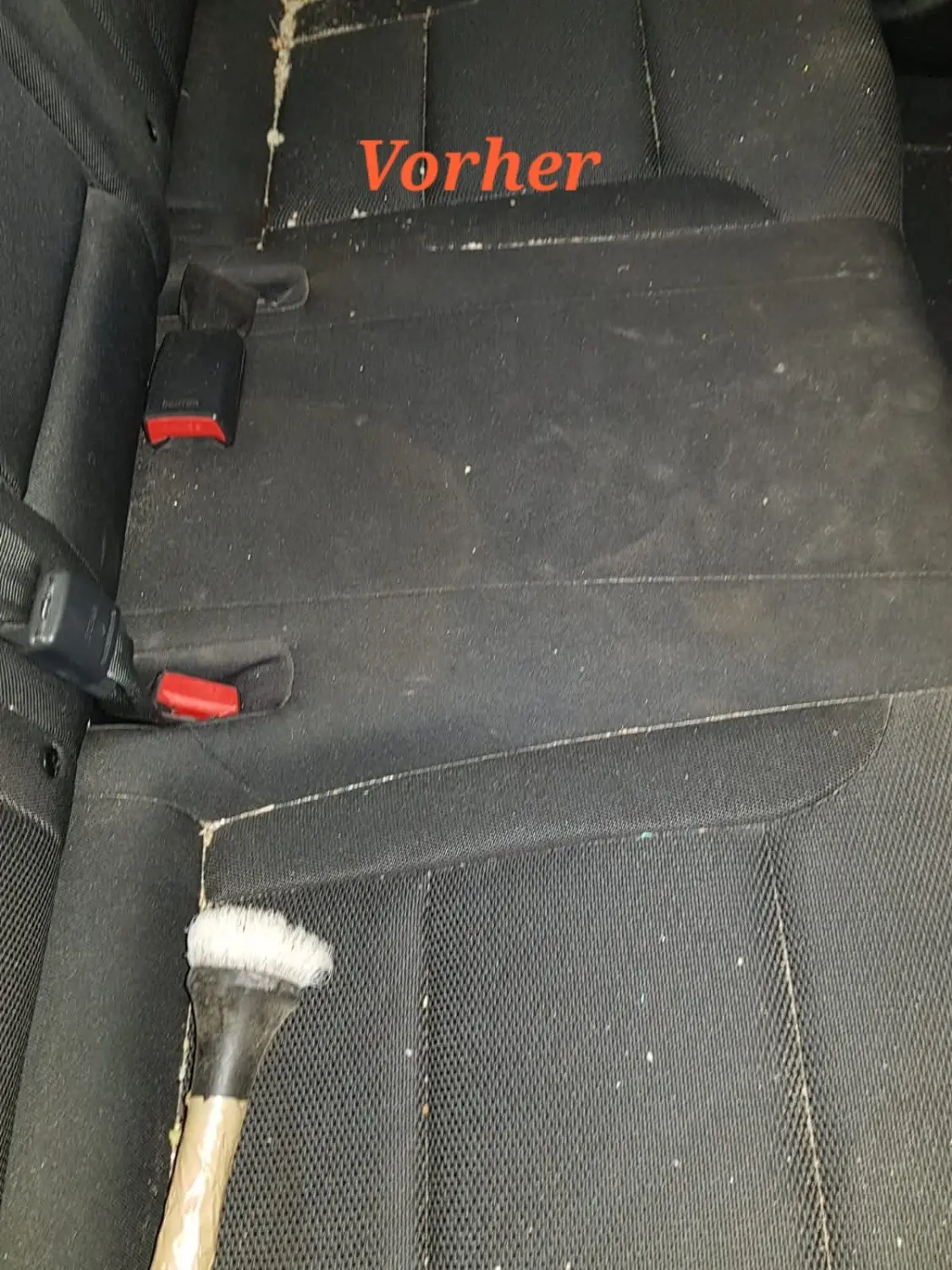 Enalp Garage -  Vor der Reinigung der Autositze